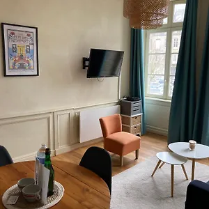Apartamento L'aparthé - Cosy Avec Vue Sur La Place Du Marché 